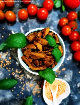 Fit przekąska - Chipsy z czerwonej soczewicy z bazylią i pomidorami