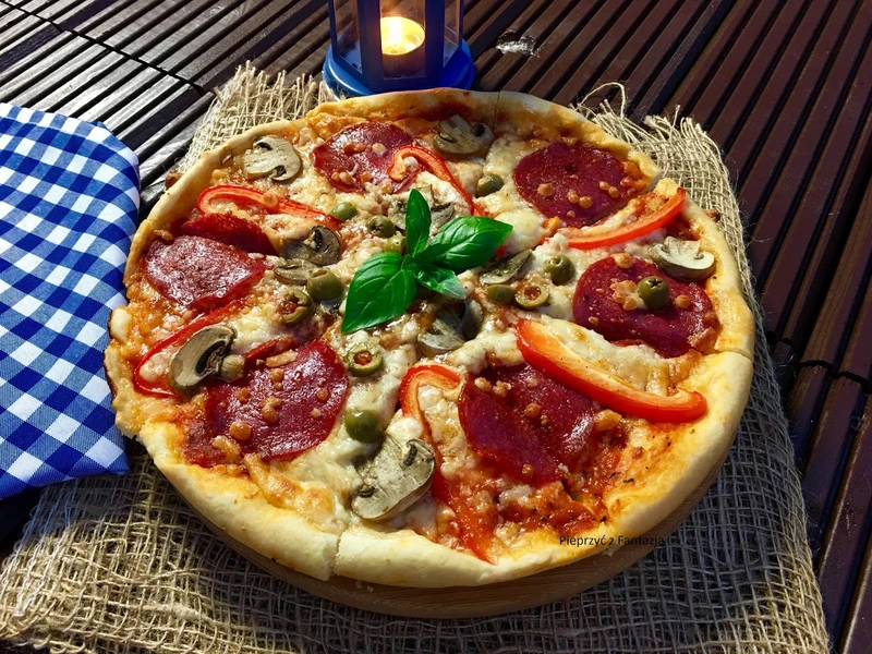 Pizza - ciasto na pizzę