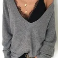 Szary sweter oversize