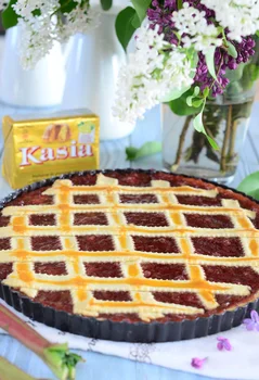 Tarta z rabarbarem