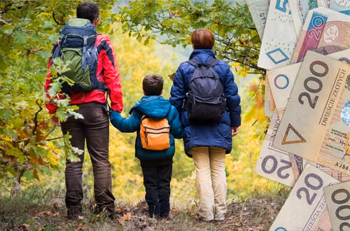 Zmiany w wypłatach 800 plus pod koniec roku! Rodziny dostaną przelewy wcześniej!