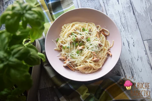 SPAGHETTI Z KURKAMI - PYSZNE