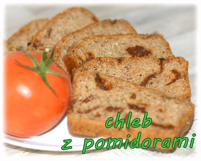 Chleb pszenny z suszonymi pomidorami
