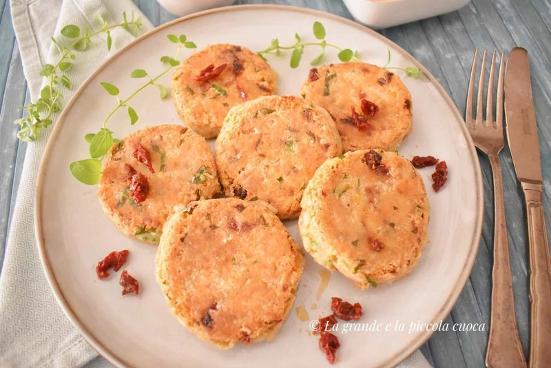 Kotleciki z ciecierzycy bez jajek i glutenu
