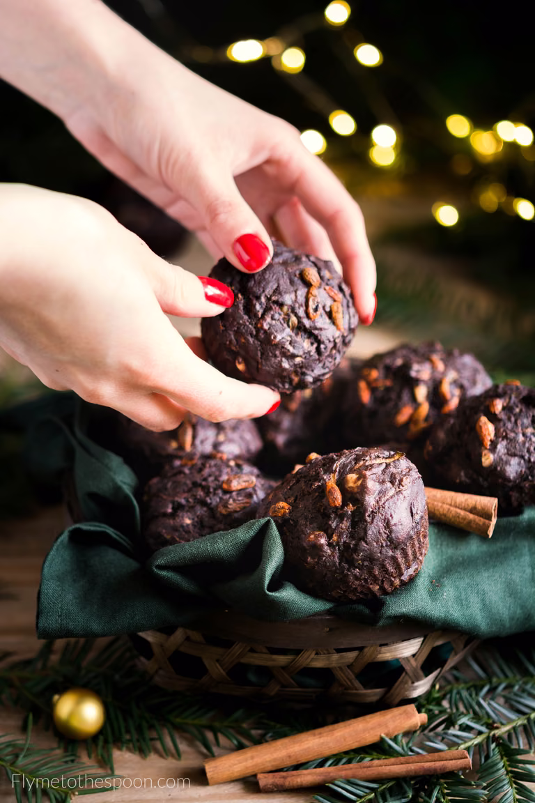 Piernikowe muffinki bananowo – cukiniowe z orzechami