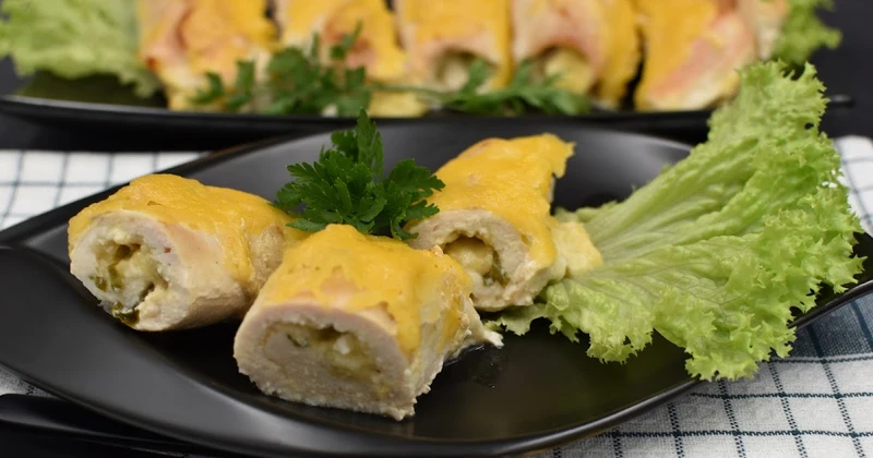 Roladki drobiowe z mozzarellą