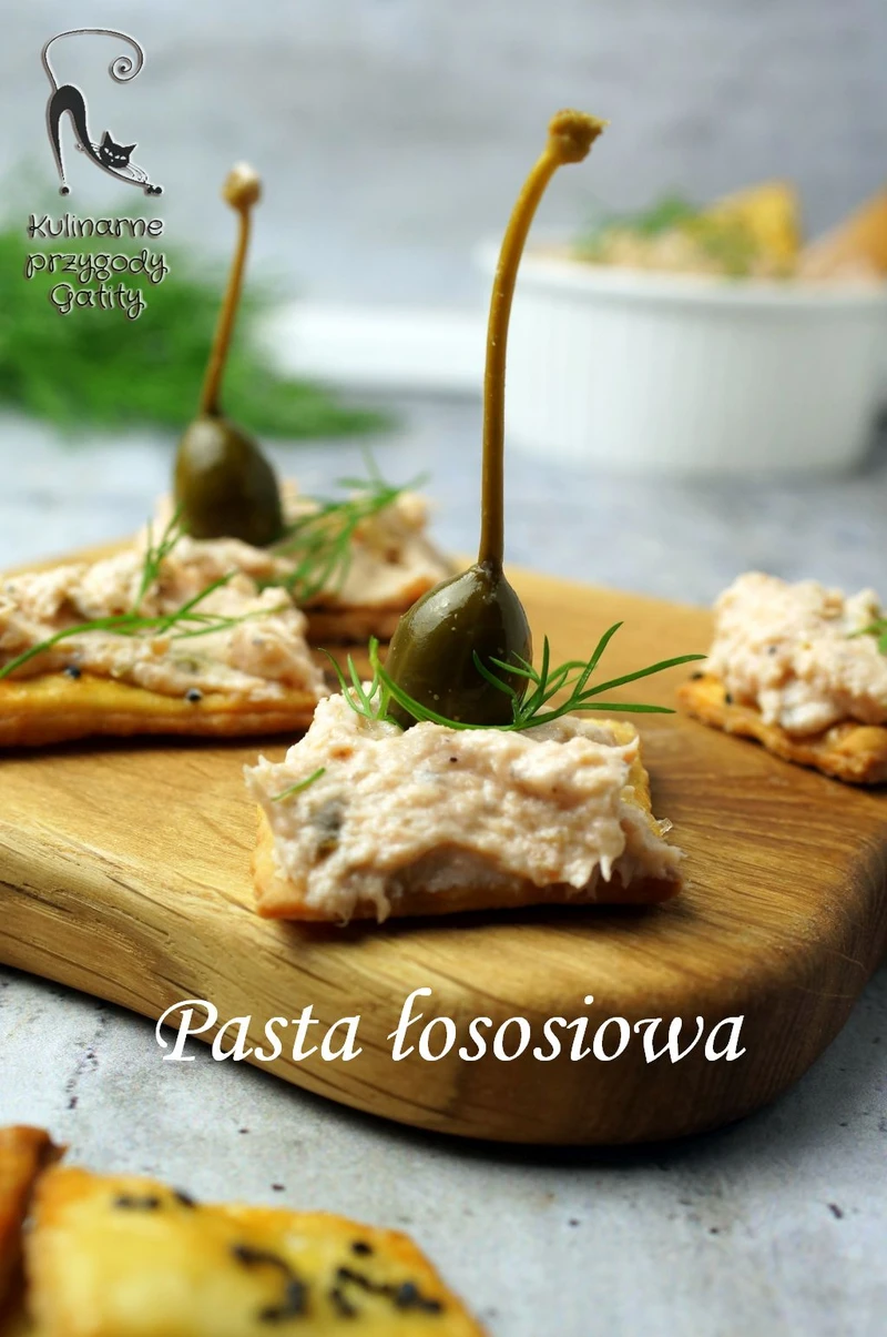 Pasta łososiowa z kaparami