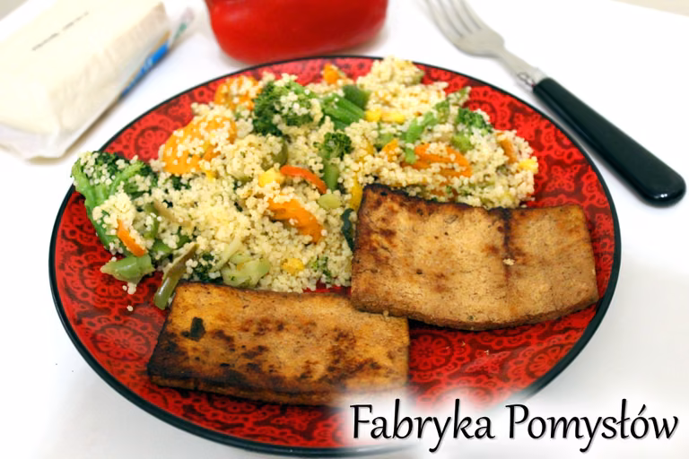 Kuskus z warzywami i tofu