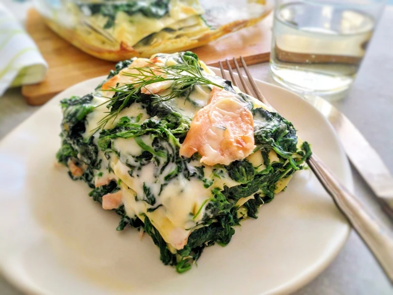 Lasagne ze szpinakiem i wędzonym łososiem