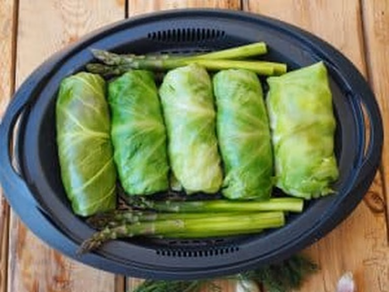 Gołąbki z kaszą jaglaną i delikatnym sosem pomidorowym (Thermomix)