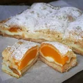Brzoskwiniotka - kruche ciasto z brzoskwiniami i budyniem