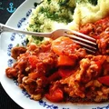 Mielone z indyka z warzywami i sosem pomidorowym