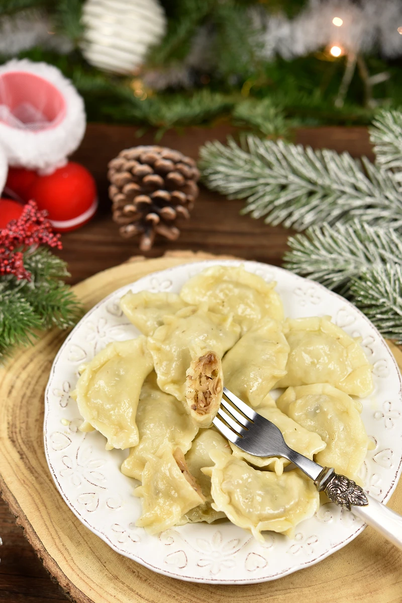 Pierogi z kapustą i grzybami