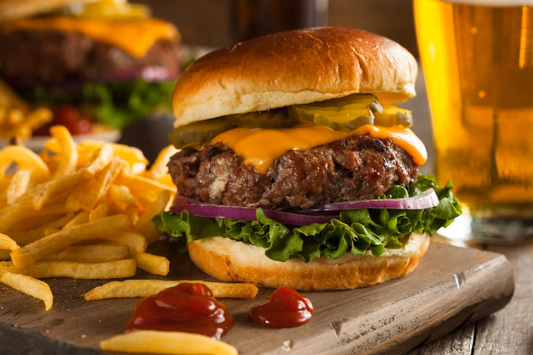 Świetny trik na lepsze domowe hamburgery!