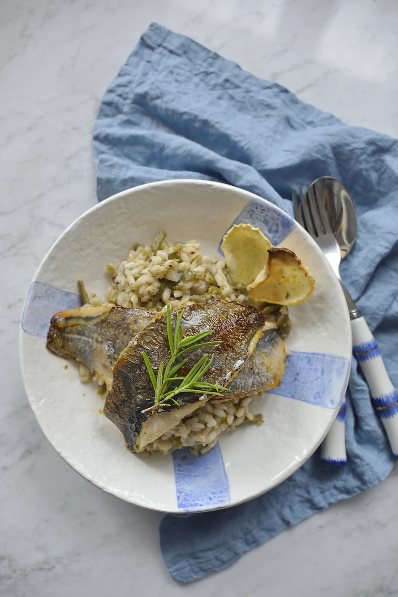 RISOTTO Z ZIELONĄ FASOLĄ SZPARAGOWĄ PODANE ZE SMAŻONYM MINTAJEM!