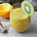 Koktajl z pomarańczami, kiwi i selerem naciowym