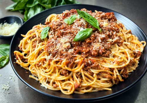 Celebrowanie Dnia Spaghetti: Historia, Tradycje i Przepisy