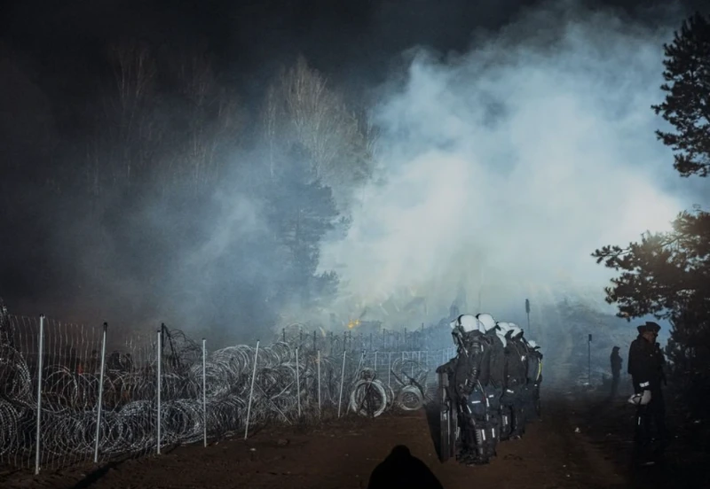 50 migrantów przekroczyło polską granicę. Zatrzymano 4 kurierów.