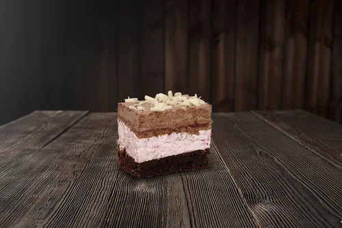 Porzeczkowiec z masą kawową