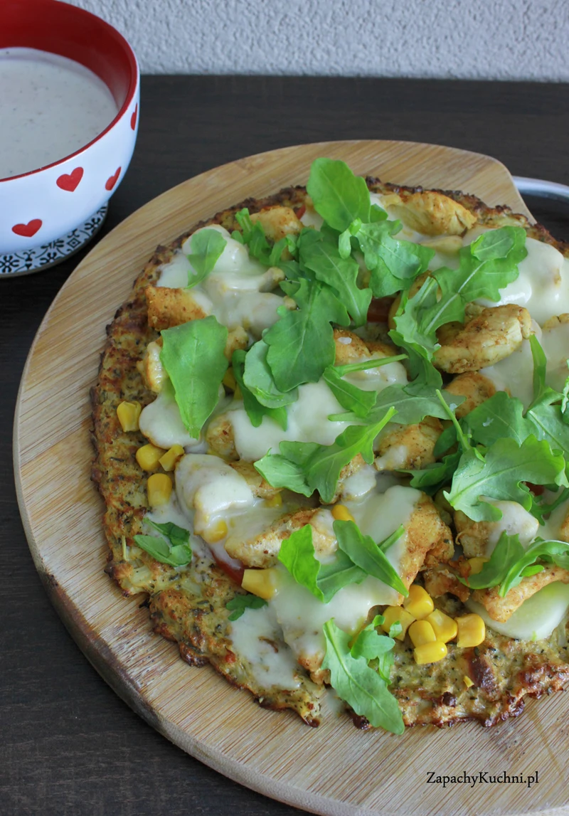 FIT PIZZA Z KALAFIORA- CZYLI JAK FAST FOOD PRZEKSZTAŁCIĆ W PYSZNE, ZDROWE DANIE