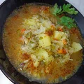 Zupa kapuśniak z młodymi ziemniakami