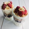 Deser z serkiem mascarpone i owocami