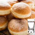 Przepis na pączki - 12 sztuk! Czym zastąpić spirytus w przepisie?