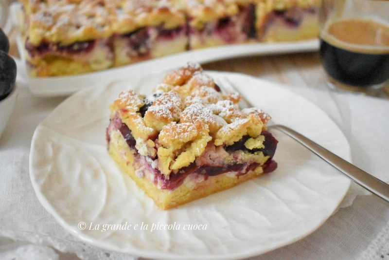 Tarta sernikowa ze śliwkami