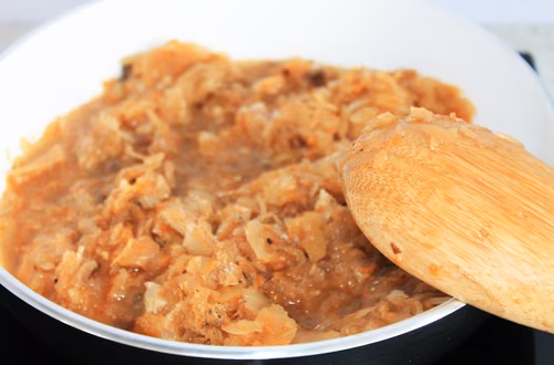 Jak ugotować idealny bigos? Oto błędy, które zrujnują Twoje danie!