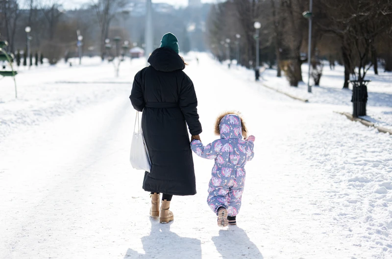 Nowe zasady 800 plus od lutego 2026! ZUS zapowiada kontrole - te osoby stracą świadczenie