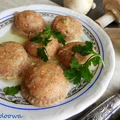 Razowe pierożki z pieczarkami
