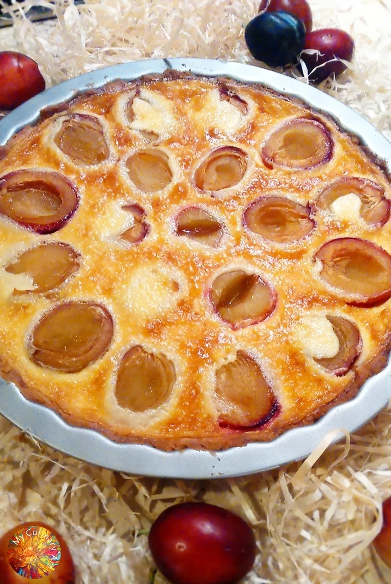 Tarta ze śliwkami i serkiem mascarpone