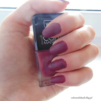 Bordowy matt :)