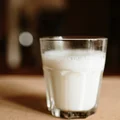 Ten produkt nawadnia lepiej niż woda! Każdy z nas ma go w domu!