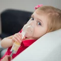Kiedy i czym inhalować małe dziecko?