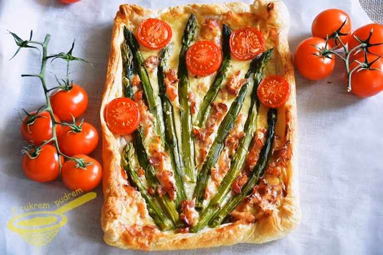 tarta ze szparagami - jadalny obrazek