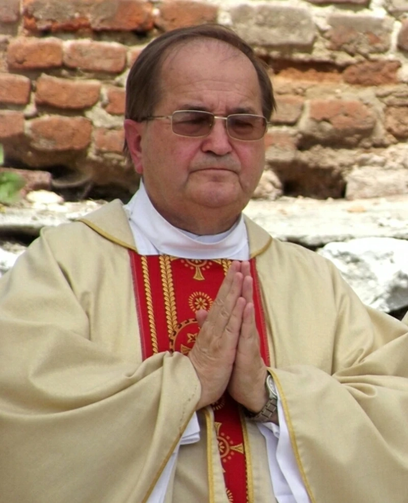 Ksiądz Rydzyk zaprasza na swoją uczelnię. Opłata za czesne zwala z nóg!