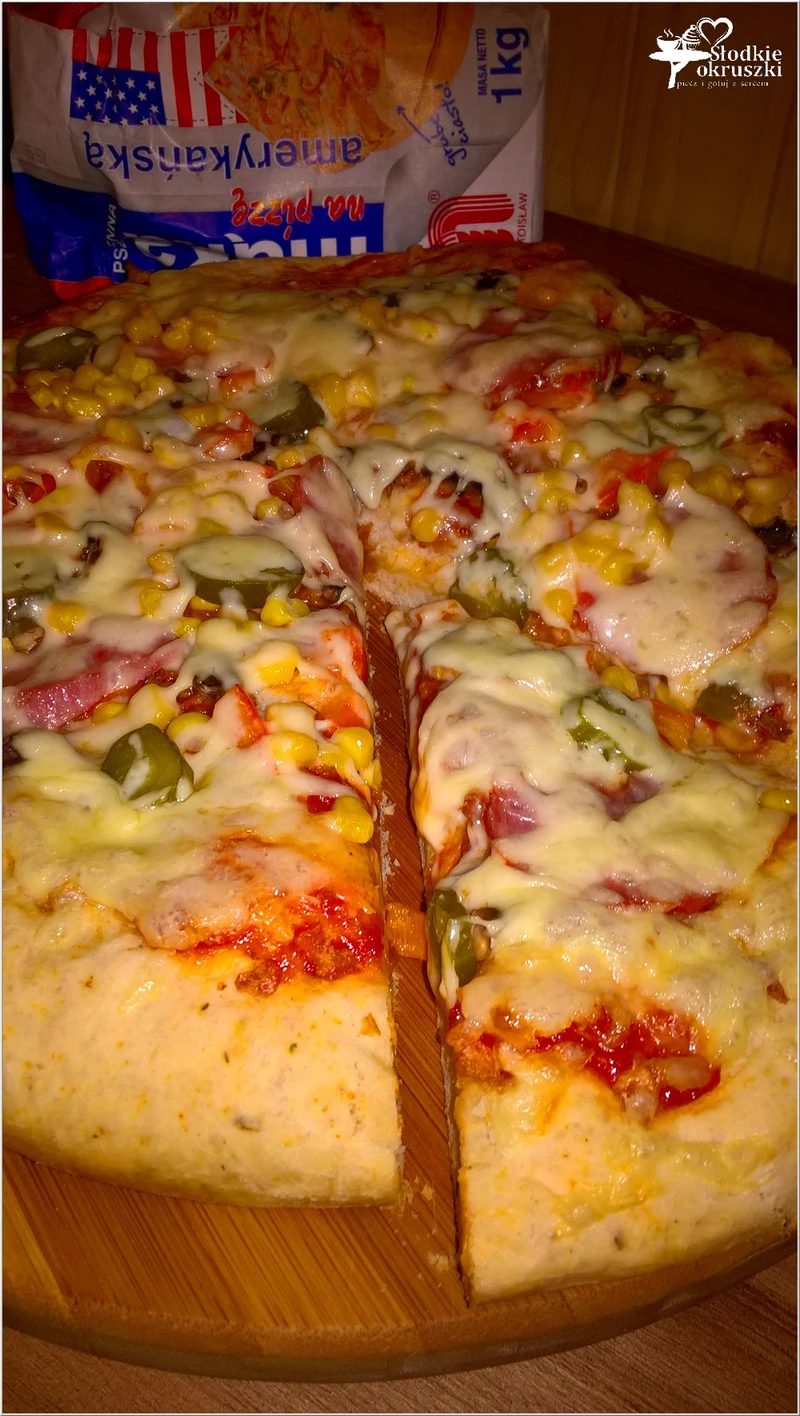 Pizza na grubym cieście