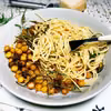 WTOREK: SPAGHETTI Z PIECZONĄ CIECIORKĄ Z ROZMARYNEM