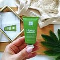Krem nawilżający Dr Botanicals Apothecary z wyciągiem z konopi