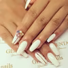 Piękny elegancki manicure