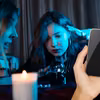 Twój telefon może przepowiedzieć przyszłość!  5 wróżb na Andrzejki, które zrobisz na swoim telefonie