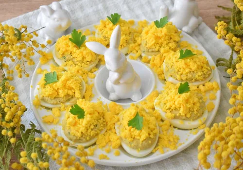 Włoskie jajka mimoza - idealny przepis na Wielkanoc
