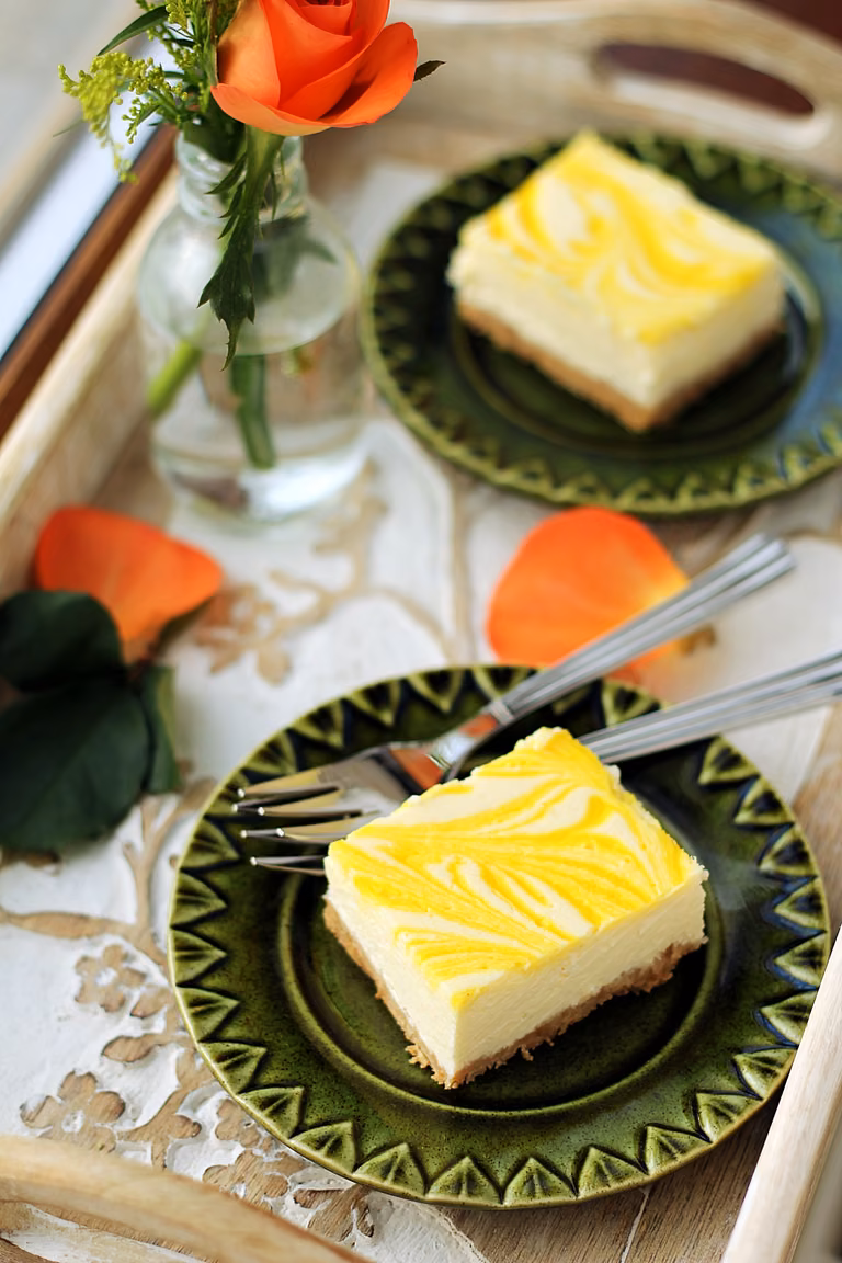 Kostka sernikowa z lemon curd
