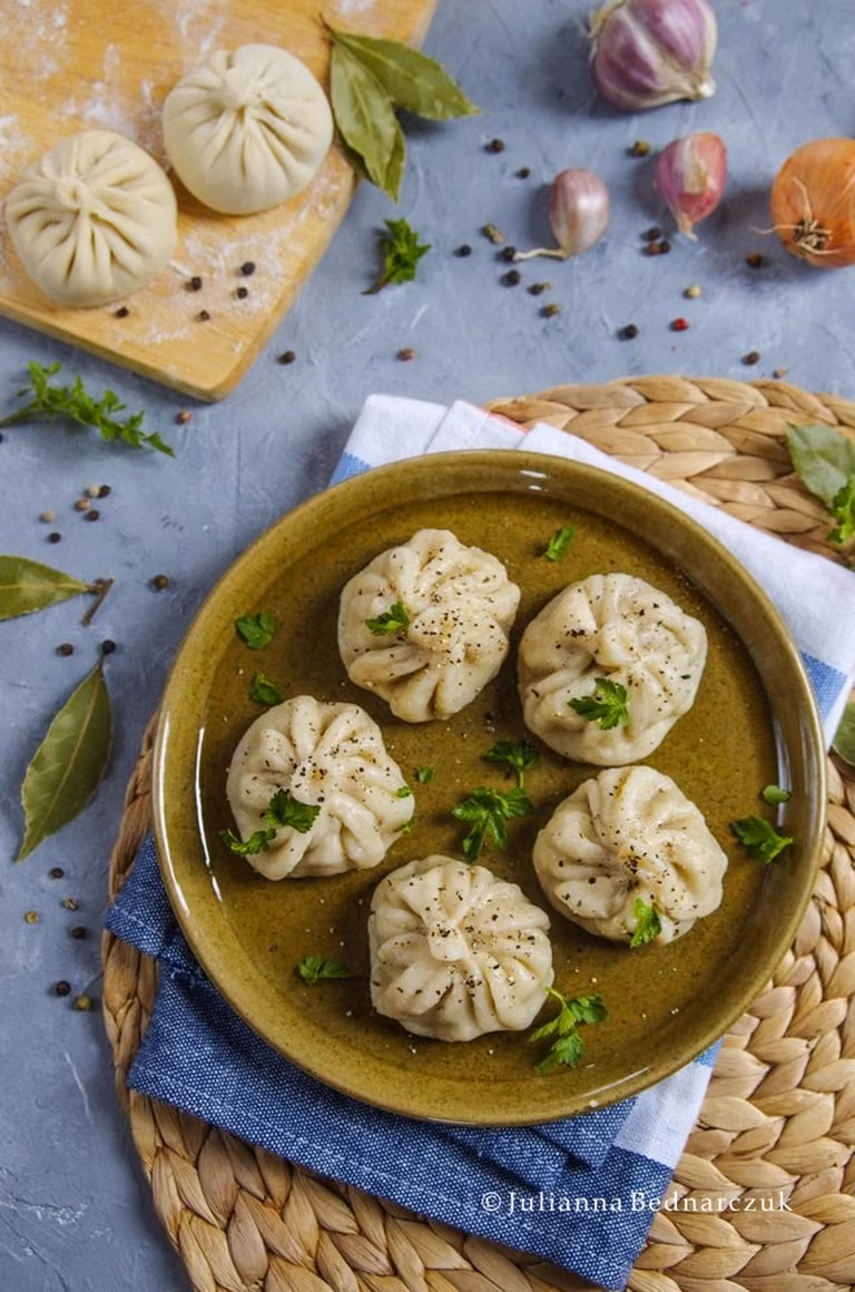 Chinkali (khinkali) - gruzińskie pierogi z mięsem