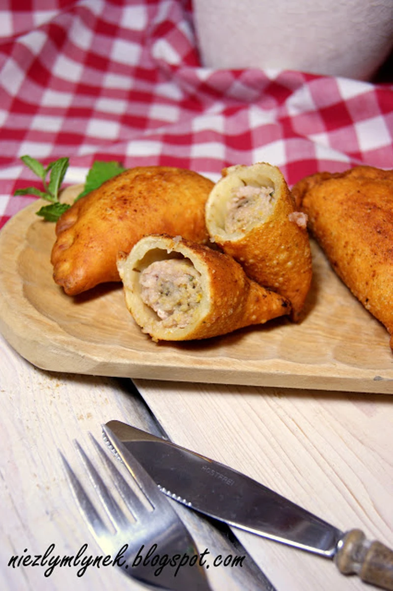 Czebureki z mięsem
