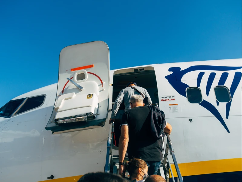 Wielkie zmiany w zimowej ofercie Ryanair! Które loty zostaną odwołane?