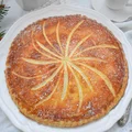 Francuska tarta z kremem migdałowym frangipane - Galette des Rois na Trzech Króli