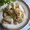 PIEROGI Z ŁOSOSIEM I BROKUŁEM
