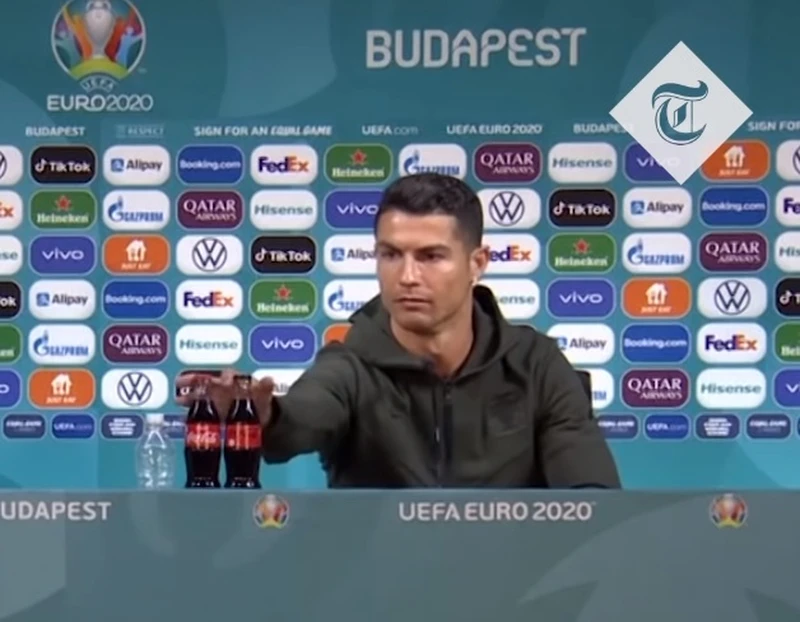 Coca-Cola skomentowała zachowanie Cristiano Ronaldo!